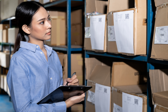 Barcode asset tracking process with asset barcodes